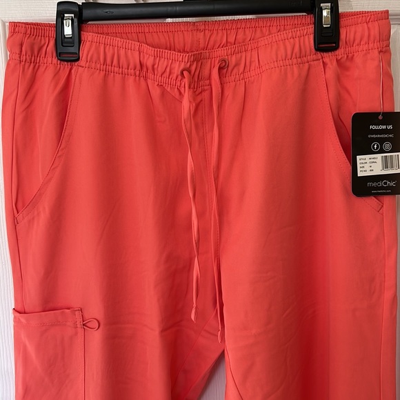 Mini Marilyn Scrub Joggers 4 Way Stretch Elastic Waist Band 4 Pockets Size M NWT - Picture 2 of 10